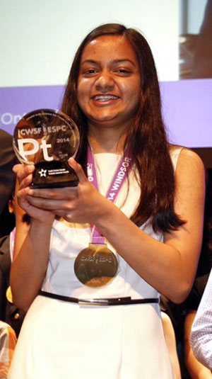 Maya Burhanpurkar with her Platinum Award from the 2014 Canada-Wide Science Fair (courtesy: CWSF)