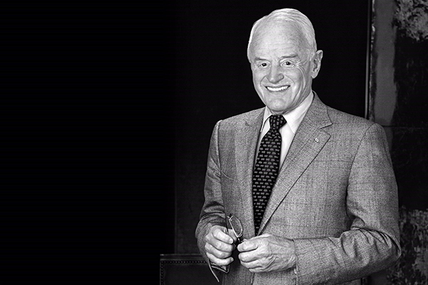 Photo of Peter Munk (ElecE 5T2) was a Canadian business leader whose philanthropic contributions to education, medicine and public life are unparalleled. He passed away at the age of 90.