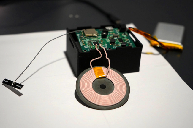 Coil_alone_sm Portable interface with transmitting coil